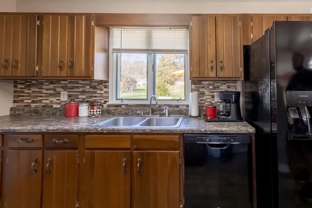485 Lockett Street Monticello KY 42633