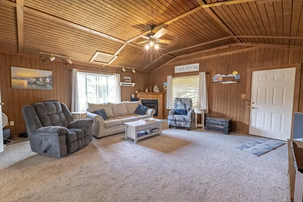 485 Lockett Street Monticello KY 42633