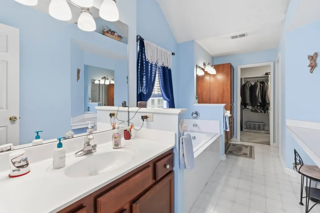956 Deer Crossing Way Lexington KY 40509
