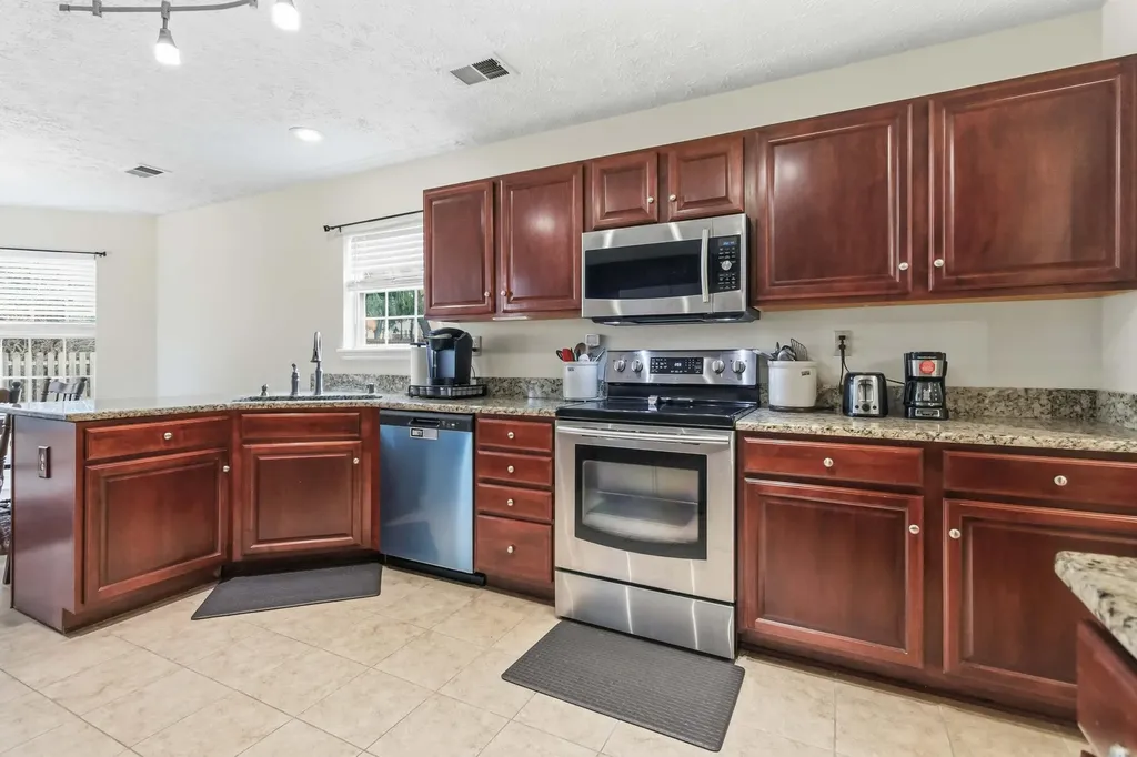 956 Deer Crossing Way Lexington KY 40509