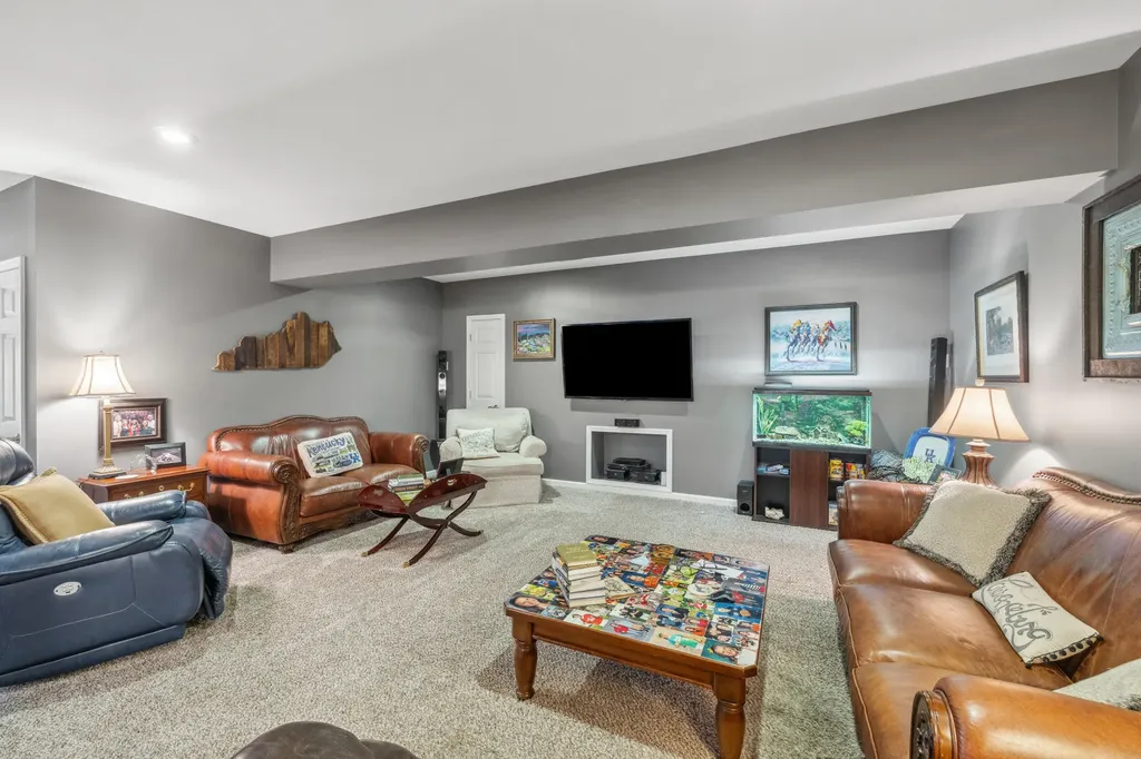1658 Bypass South Lawrenceburg KY 40342
