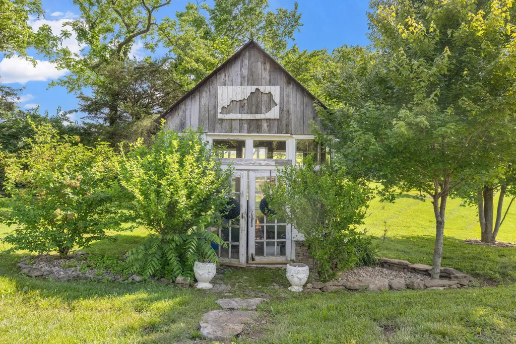 1658 Bypass South Lawrenceburg KY 40342