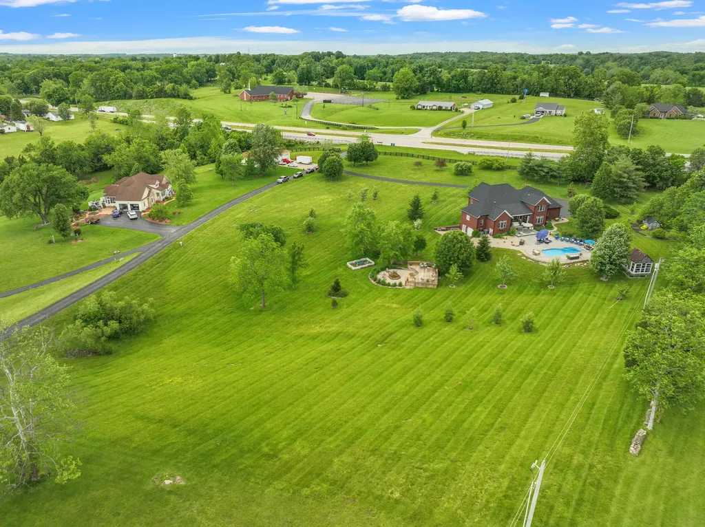 1658 Bypass South Lawrenceburg KY 40342