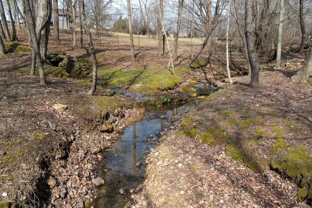 7205 Kentucky 39 Crab Orchard KY 40419