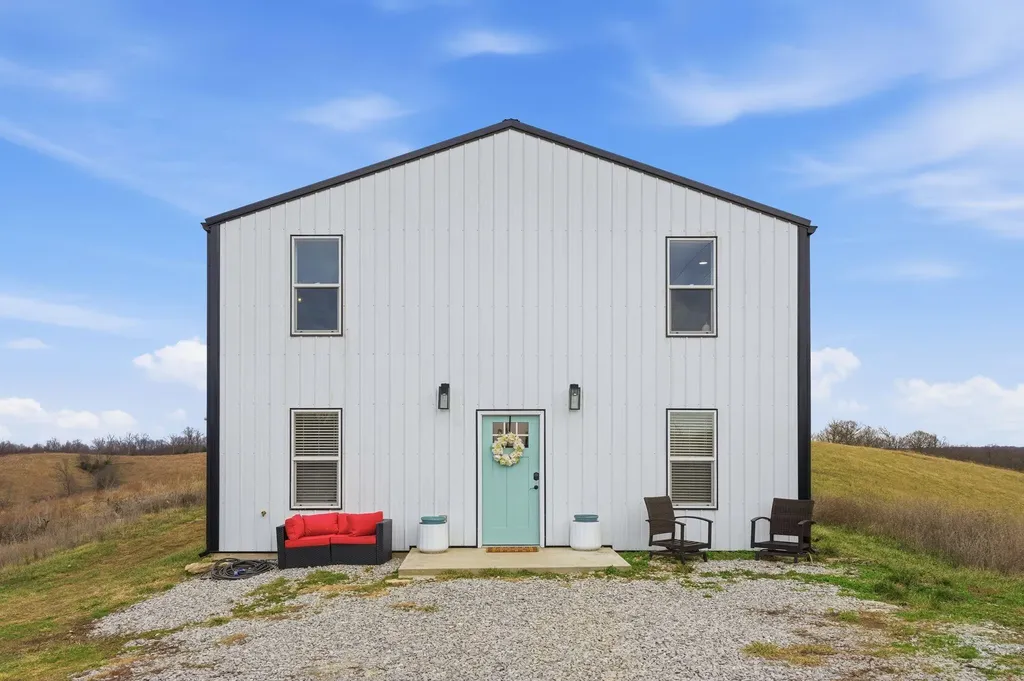 1174 Hughes Lane Cynthiana KY 41031