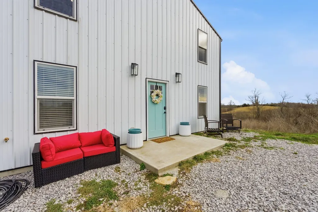 1174 Hughes Lane Cynthiana KY 41031