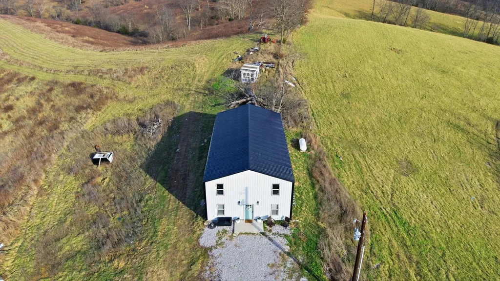 1174 Hughes Lane Cynthiana KY 41031