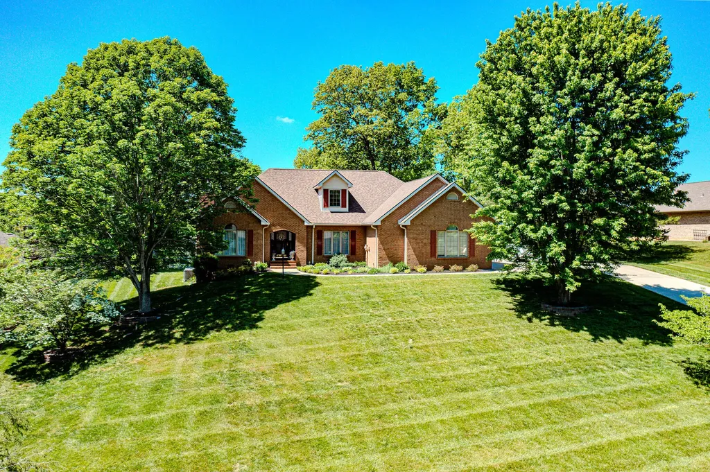 512 Water Cliff Drive Somerset KY 42503