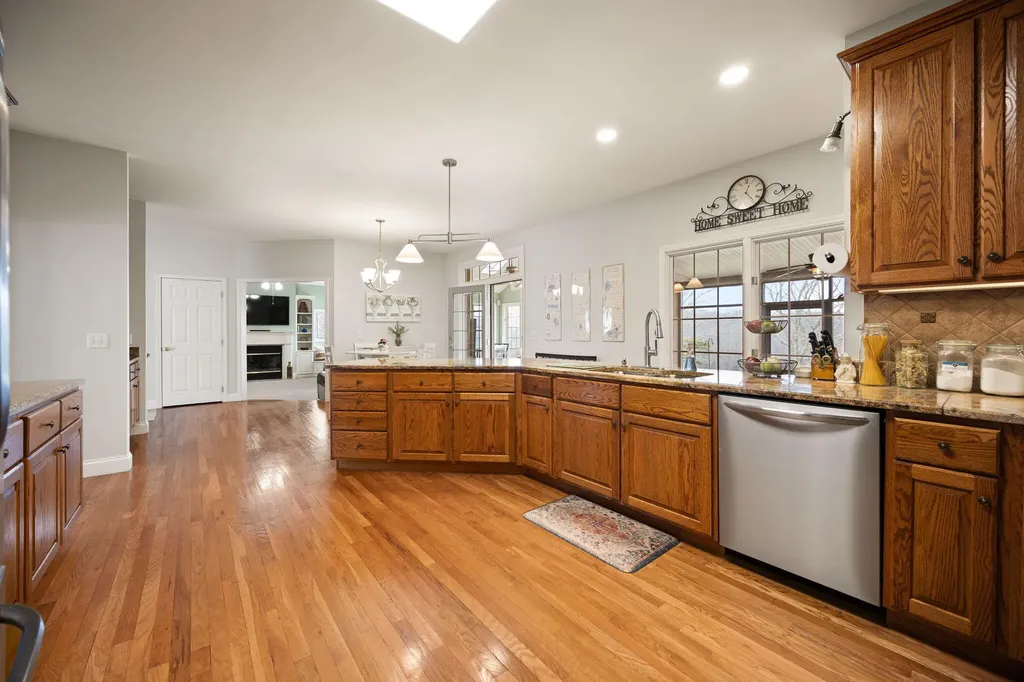 512 Water Cliff Drive Somerset KY 42503