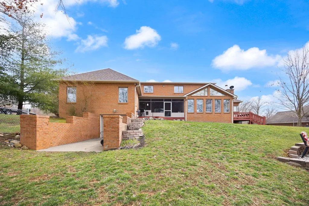 512 Water Cliff Drive Somerset KY 42503