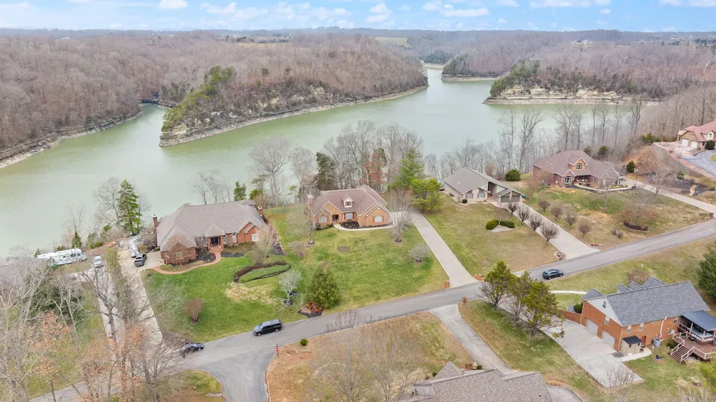 512 Water Cliff Drive Somerset KY 42503