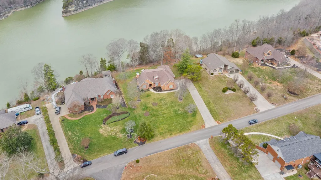 512 Water Cliff Drive Somerset KY 42503