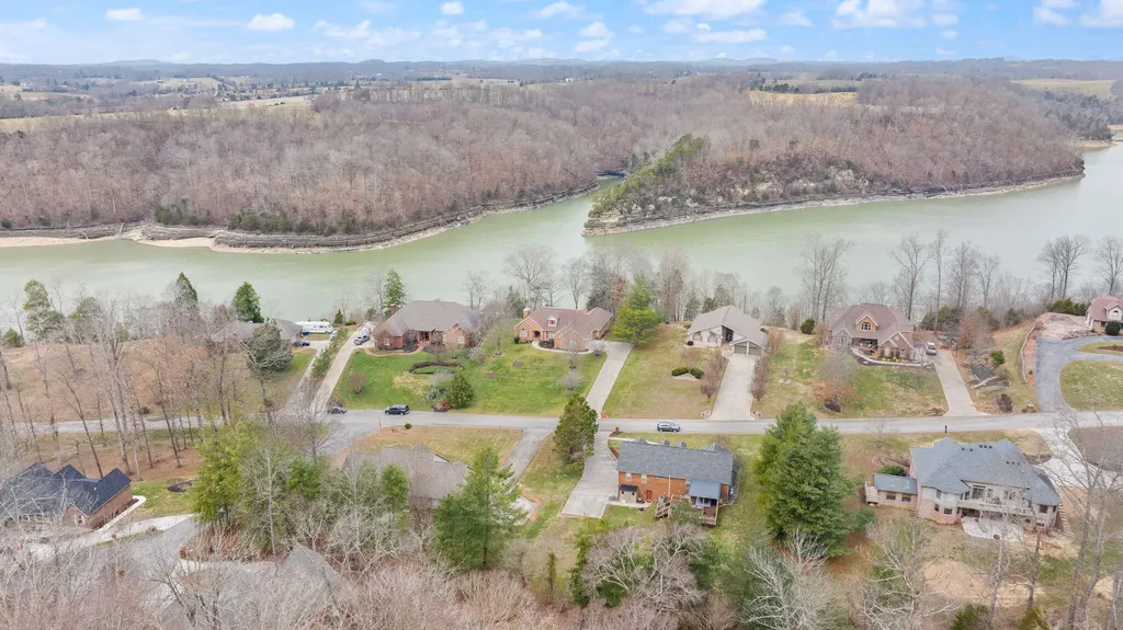 512 Water Cliff Drive Somerset KY 42503