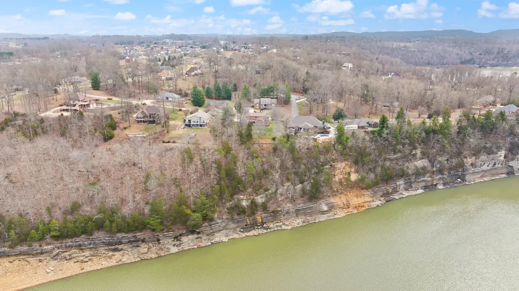 512 Water Cliff Drive Somerset KY 42503