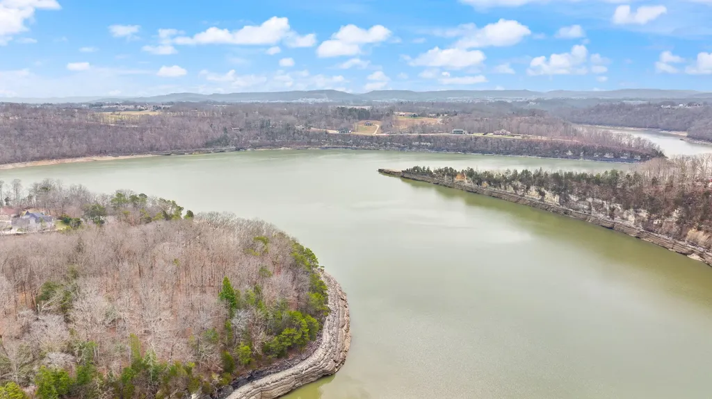 512 Water Cliff Drive Somerset KY 42503