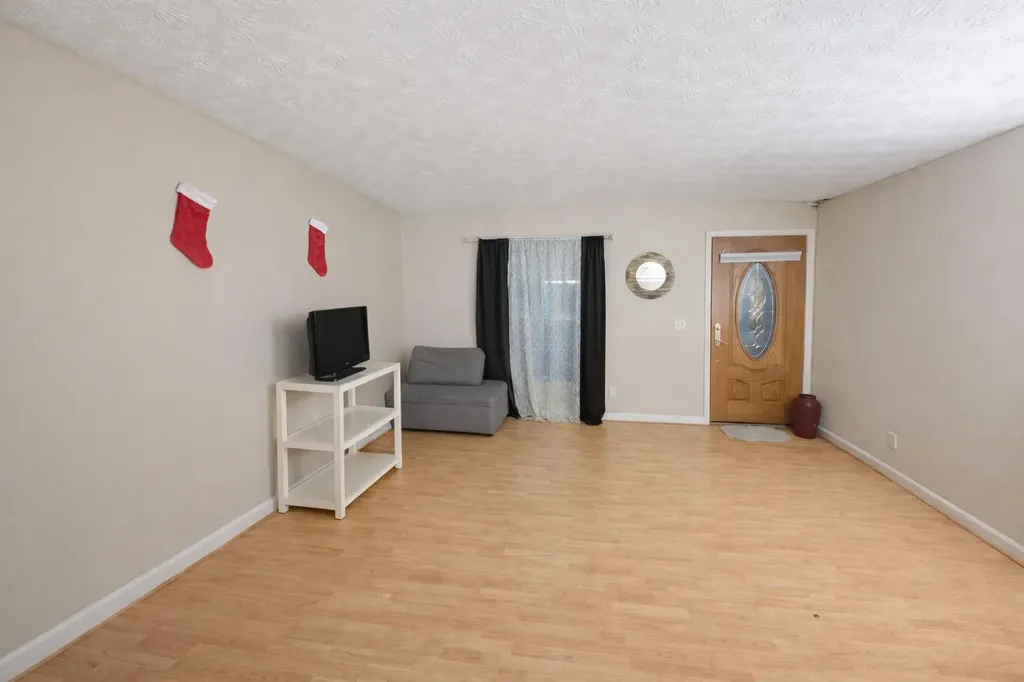 245 Garden Avenue Stanford KY 40484