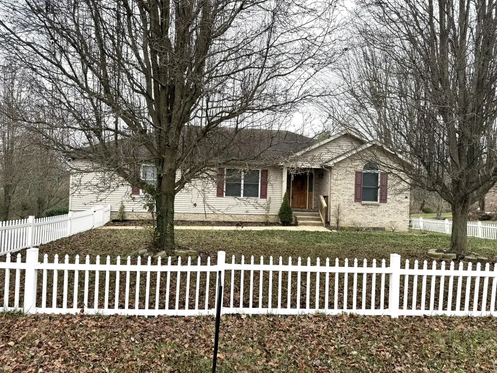 212 S Loop Drive Stanford KY 40484