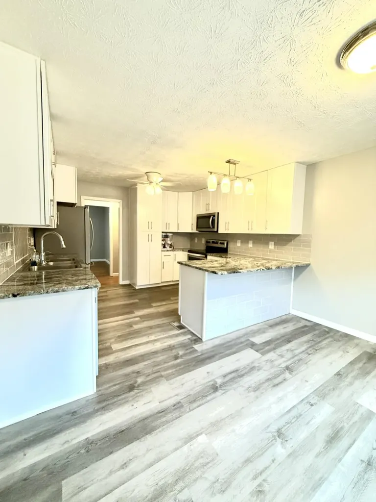 212 S Loop Drive Stanford KY 40484