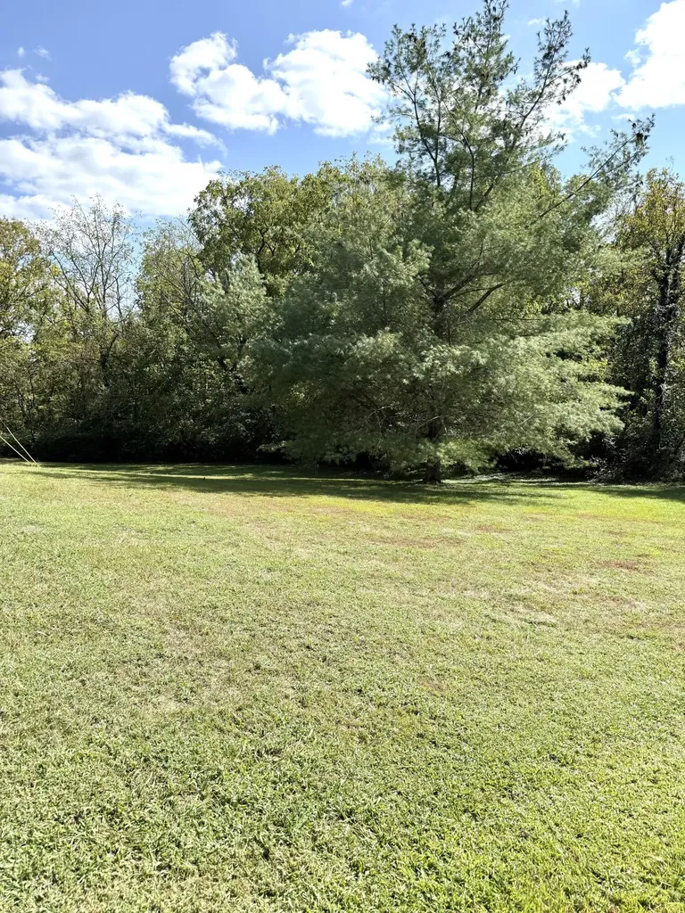 212 S Loop Drive Stanford KY 40484