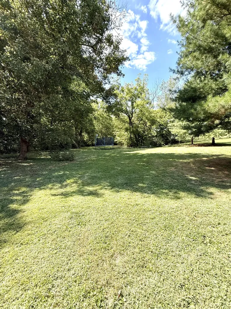 212 S Loop Drive Stanford KY 40484