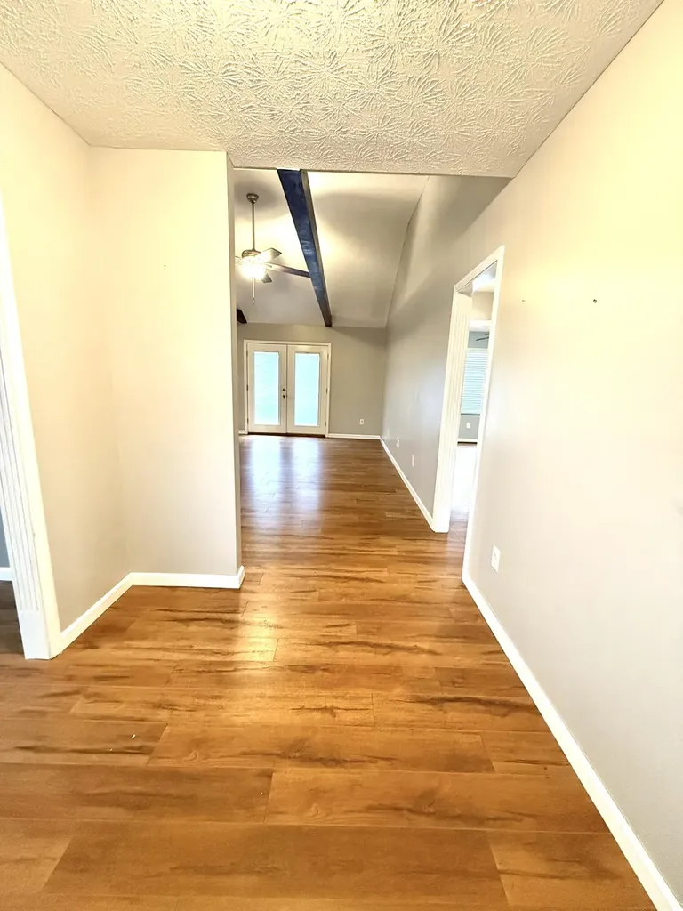 212 S Loop Drive Stanford KY 40484