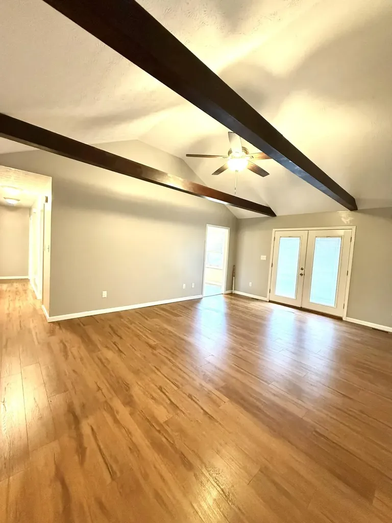 212 S Loop Drive Stanford KY 40484
