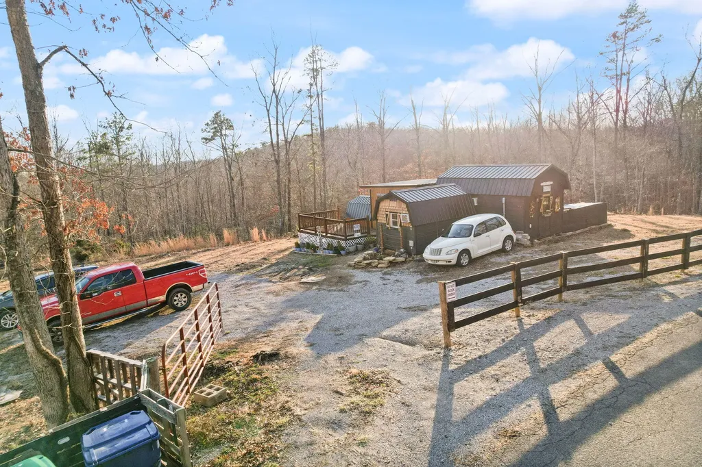 24 Sulphur Springs Hollow Road Somerset KY 42501