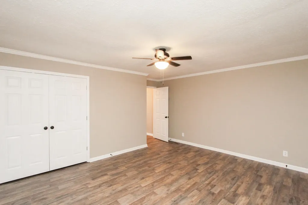 307 E Woodford Street Lawrenceburg KY 40342