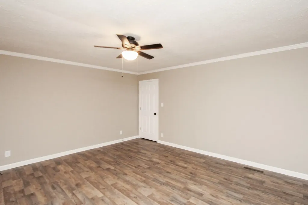 307 E Woodford Street Lawrenceburg KY 40342