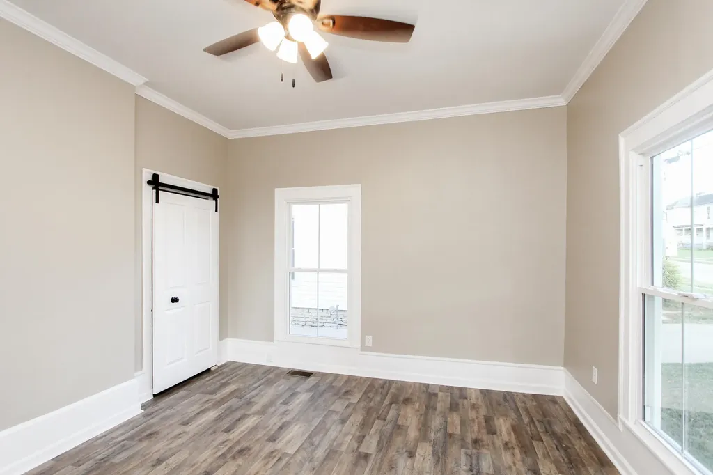 307 E Woodford Street Lawrenceburg KY 40342