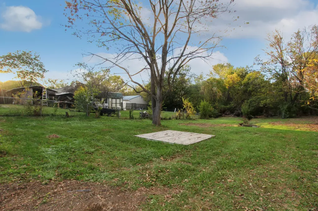 307 E Woodford Street Lawrenceburg KY 40342