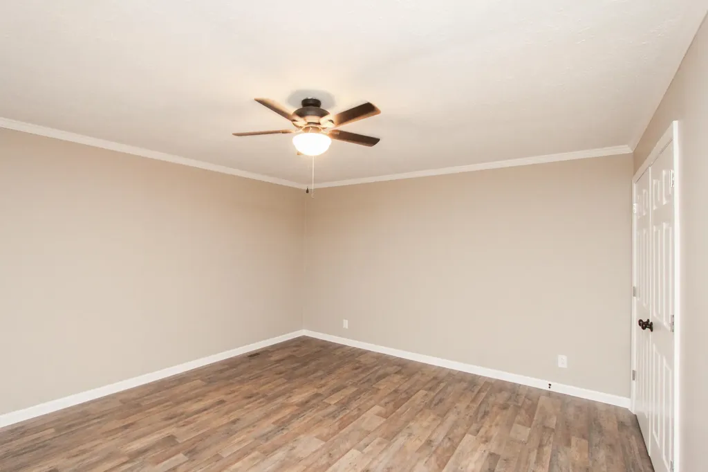 307 E Woodford Street Lawrenceburg KY 40342