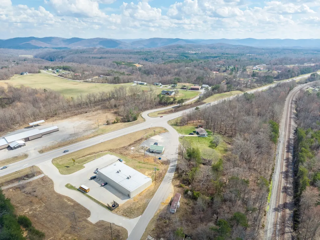 2129 Southern Highway Strunk KY 42649