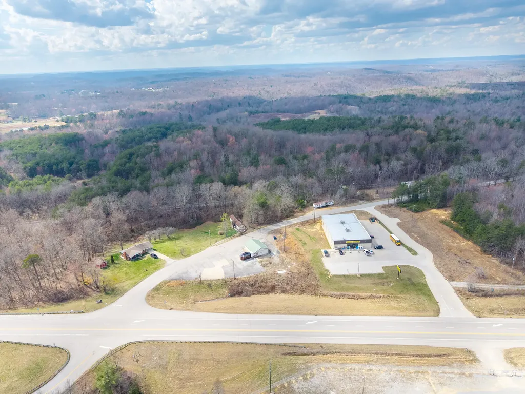 2129 Southern Highway Strunk KY 42649