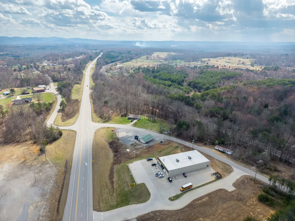 2129 Southern Highway Strunk KY 42649