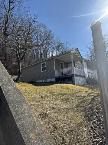 502 Last Resort Court Cumberland KY 40823