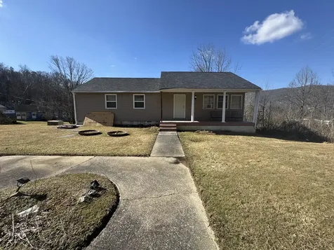 506 Last Resort Court Cumberland KY 40823