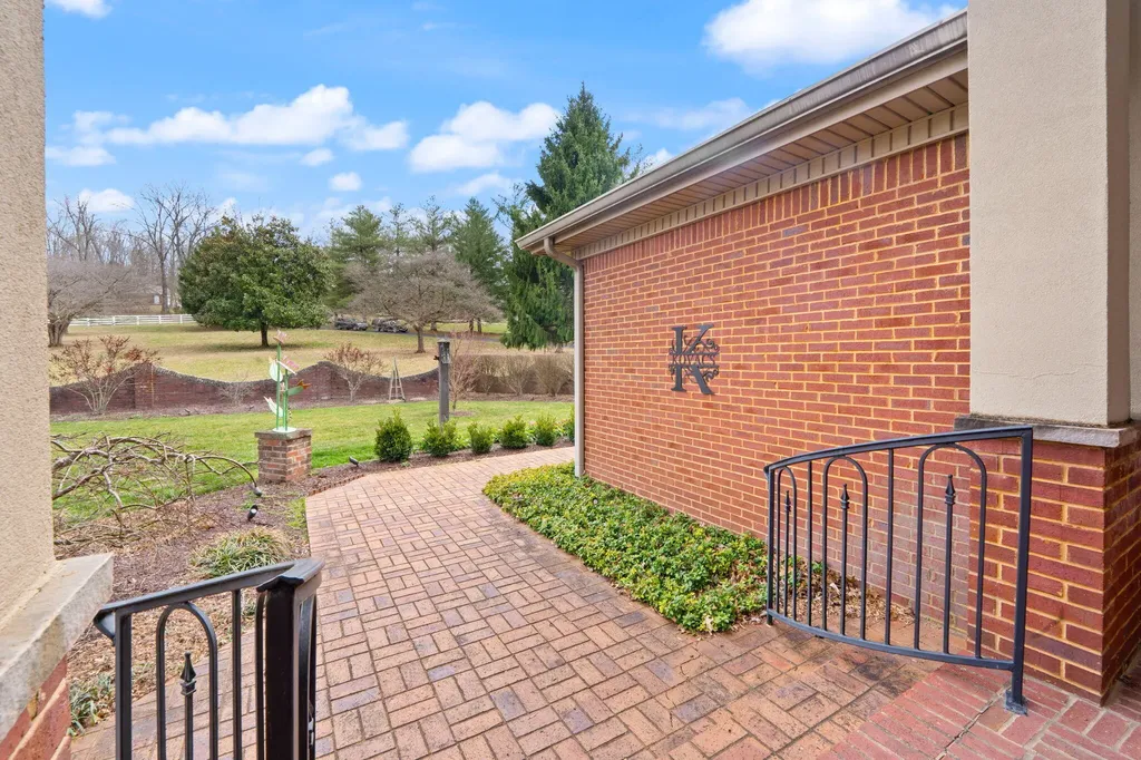 491 Pumphouse Road Somerset KY 42503