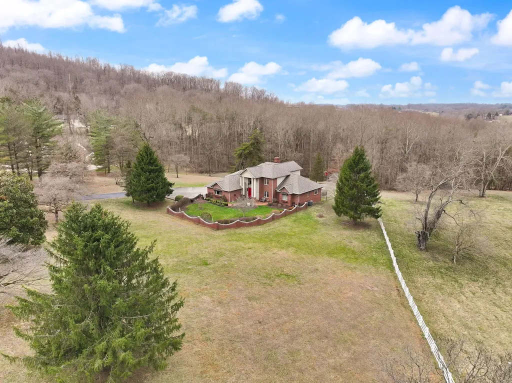 491 Pumphouse Road Somerset KY 42503
