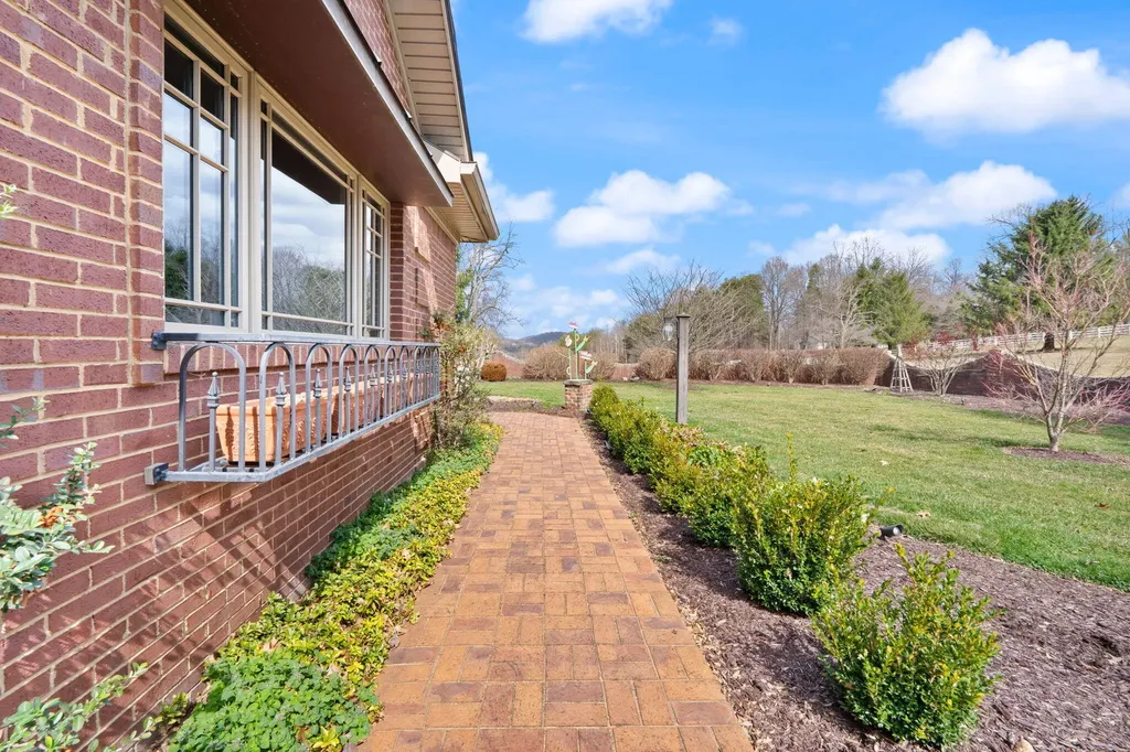 491 Pumphouse Road Somerset KY 42503