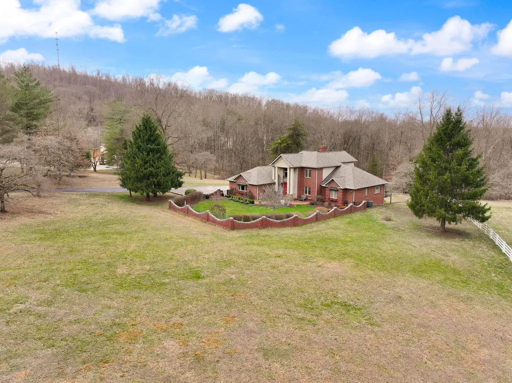491 Pumphouse Road Somerset KY 42503