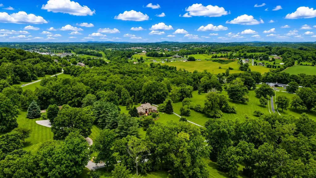491 Pumphouse Road Somerset KY 42503