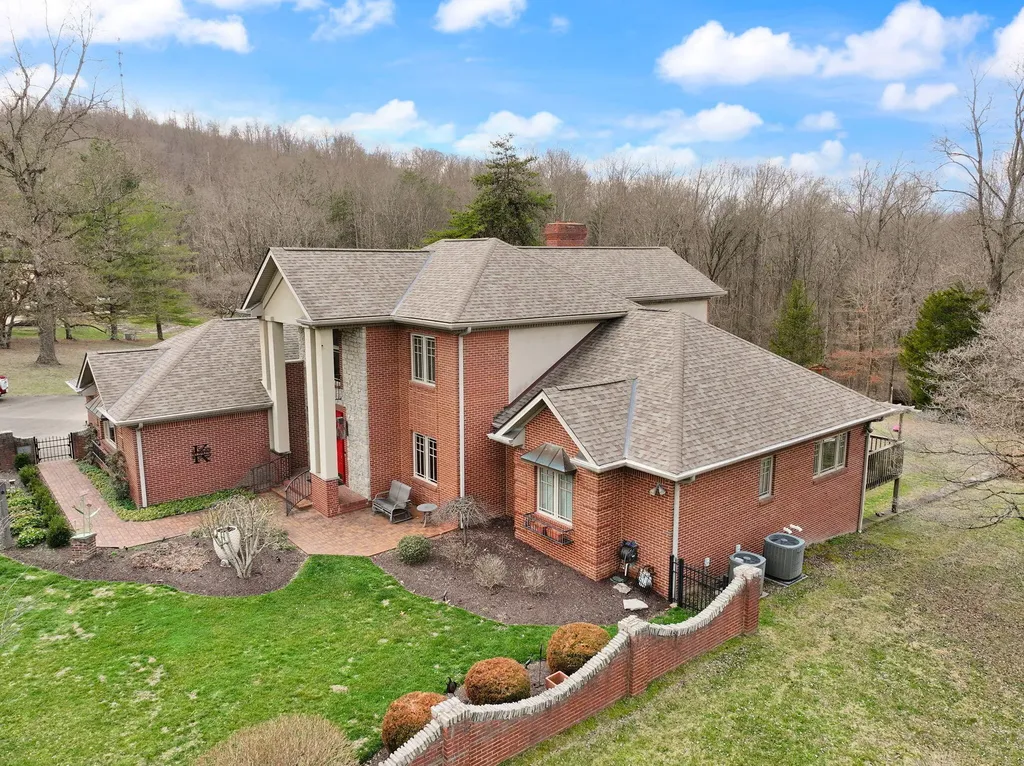 491 Pumphouse Road Somerset KY 42503