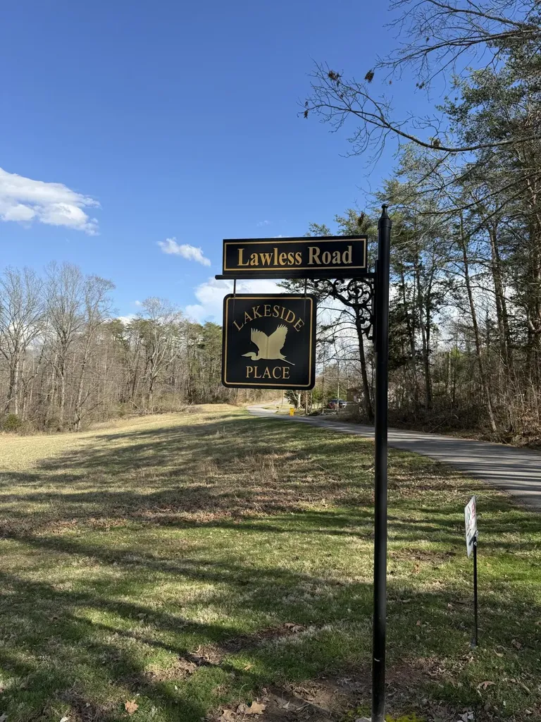 14 Lawless Court Jamestown KY 42629