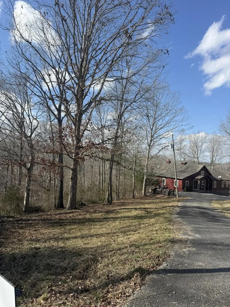 14 Lawless Court Jamestown KY 42629