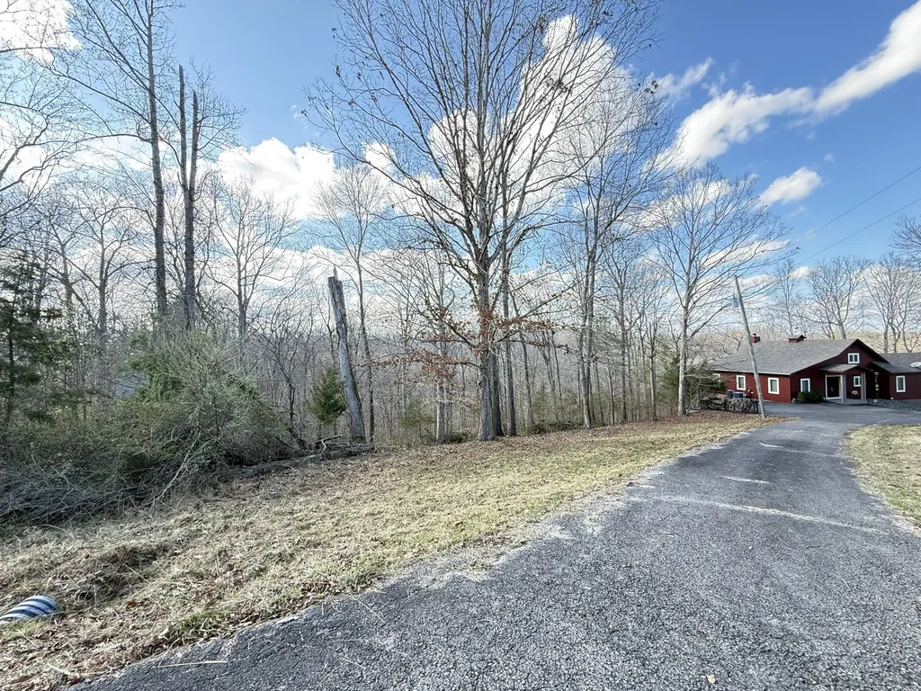 14 Lawless Court Jamestown KY 42629