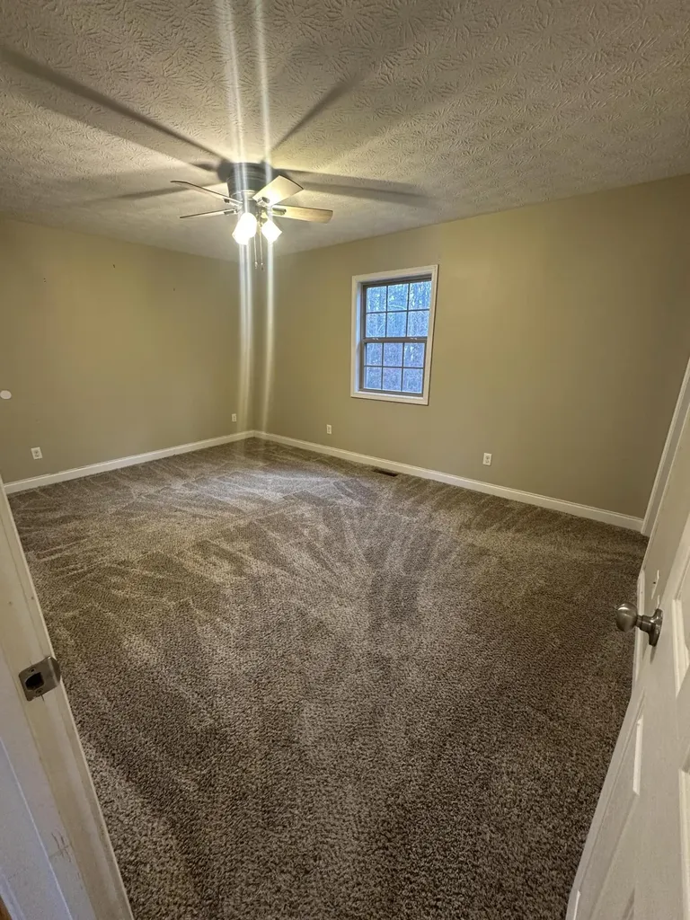 1933 Holly Grove Road Corbin KY 40701
