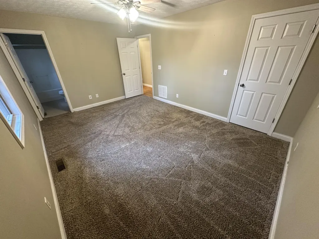 1933 Holly Grove Road Corbin KY 40701