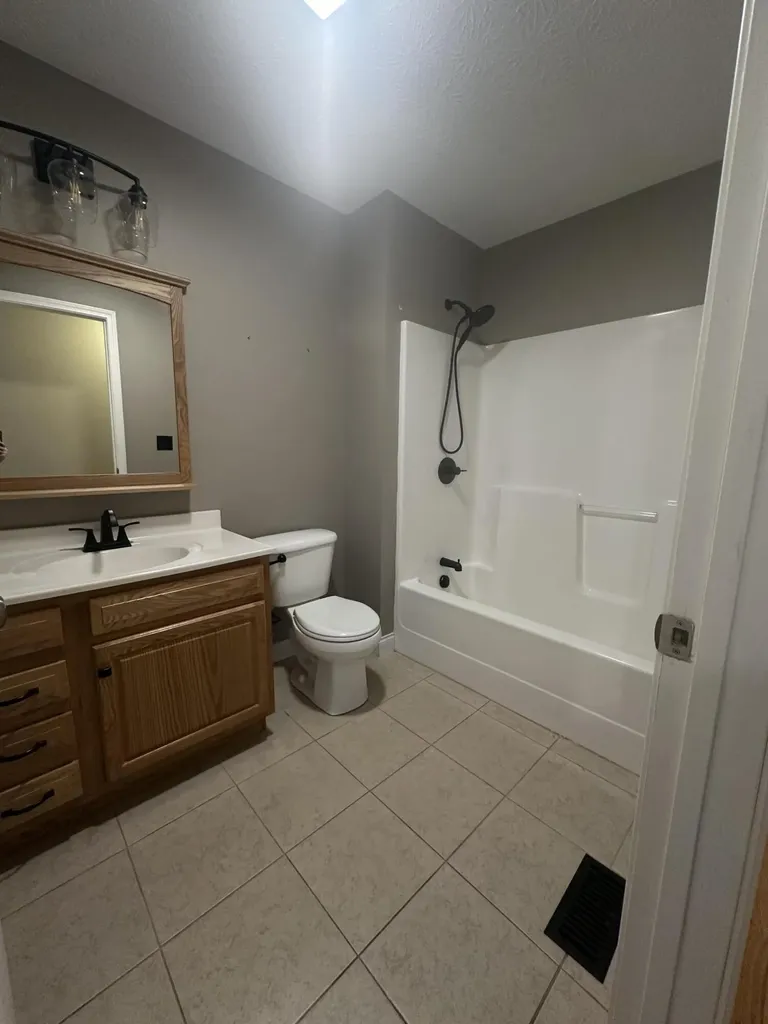 1933 Holly Grove Road Corbin KY 40701