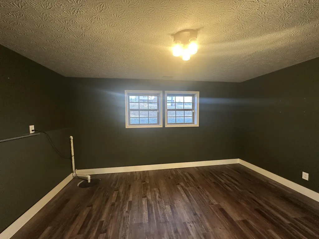 1933 Holly Grove Road Corbin KY 40701
